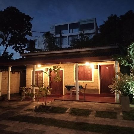 Nancy Guest Hotel Mirissa Exterior photo